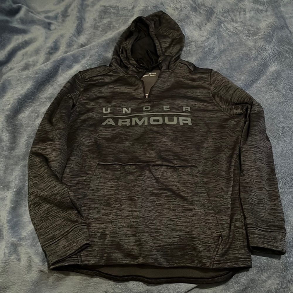 EUC Charcoal Under Armour 1/4 Zip Hoodie size Medium